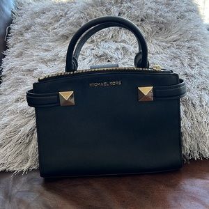 Michael Kors Karla Medium Satchel bag, color black